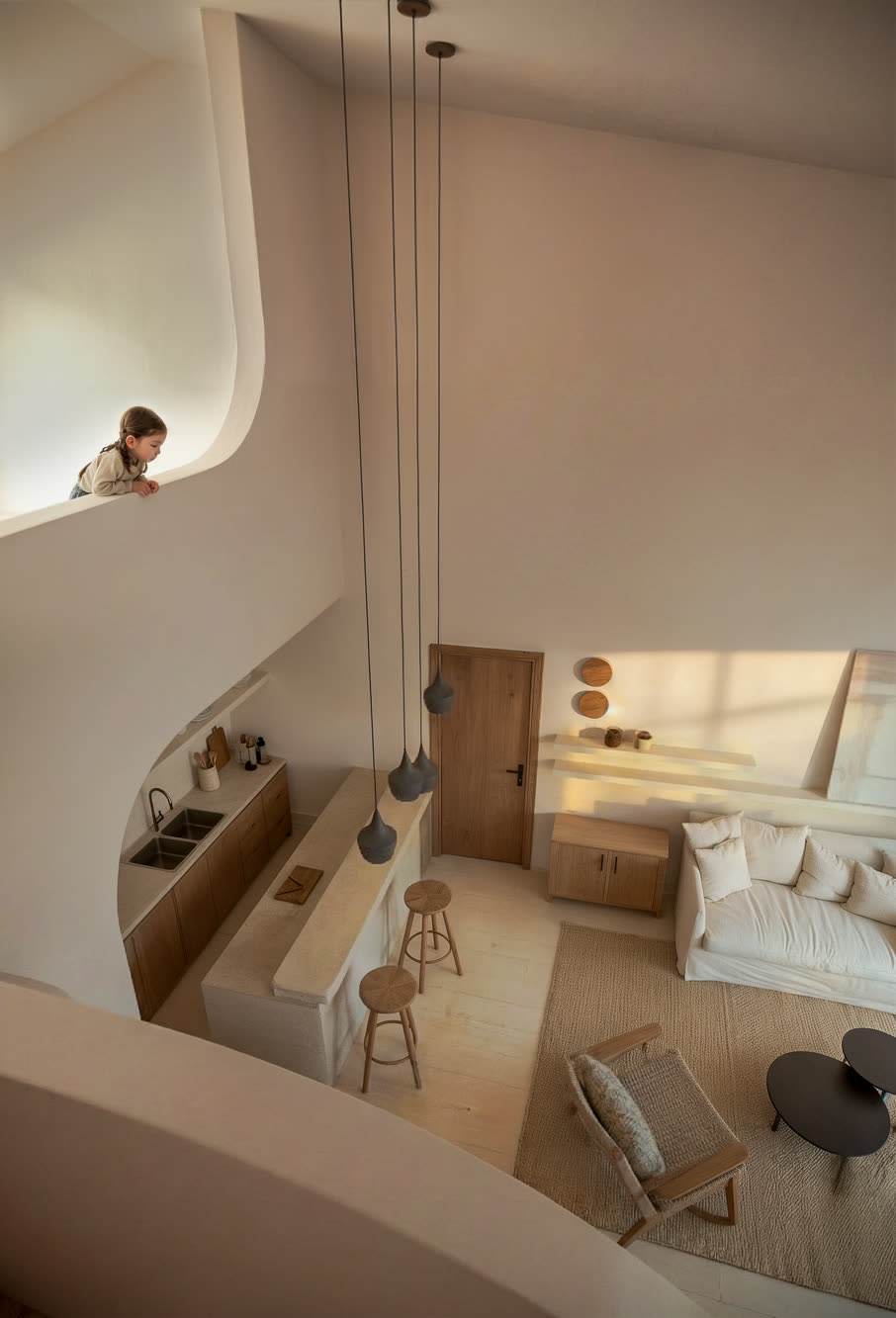 Altura — escalera interior, pieza arquitectónica